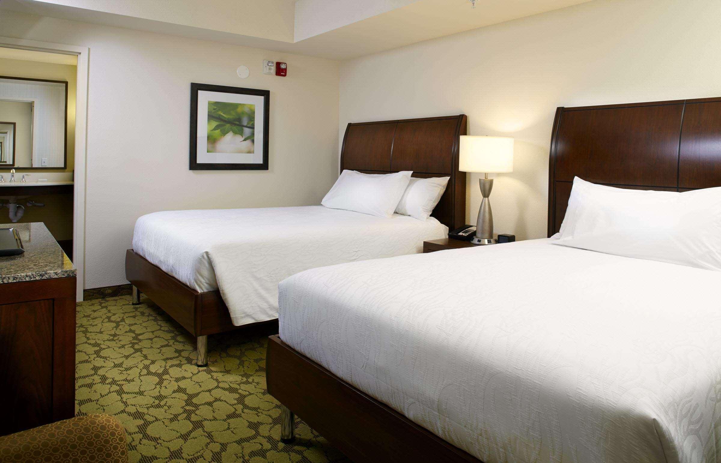 Hilton Garden Inn Roanoke Exterior photo