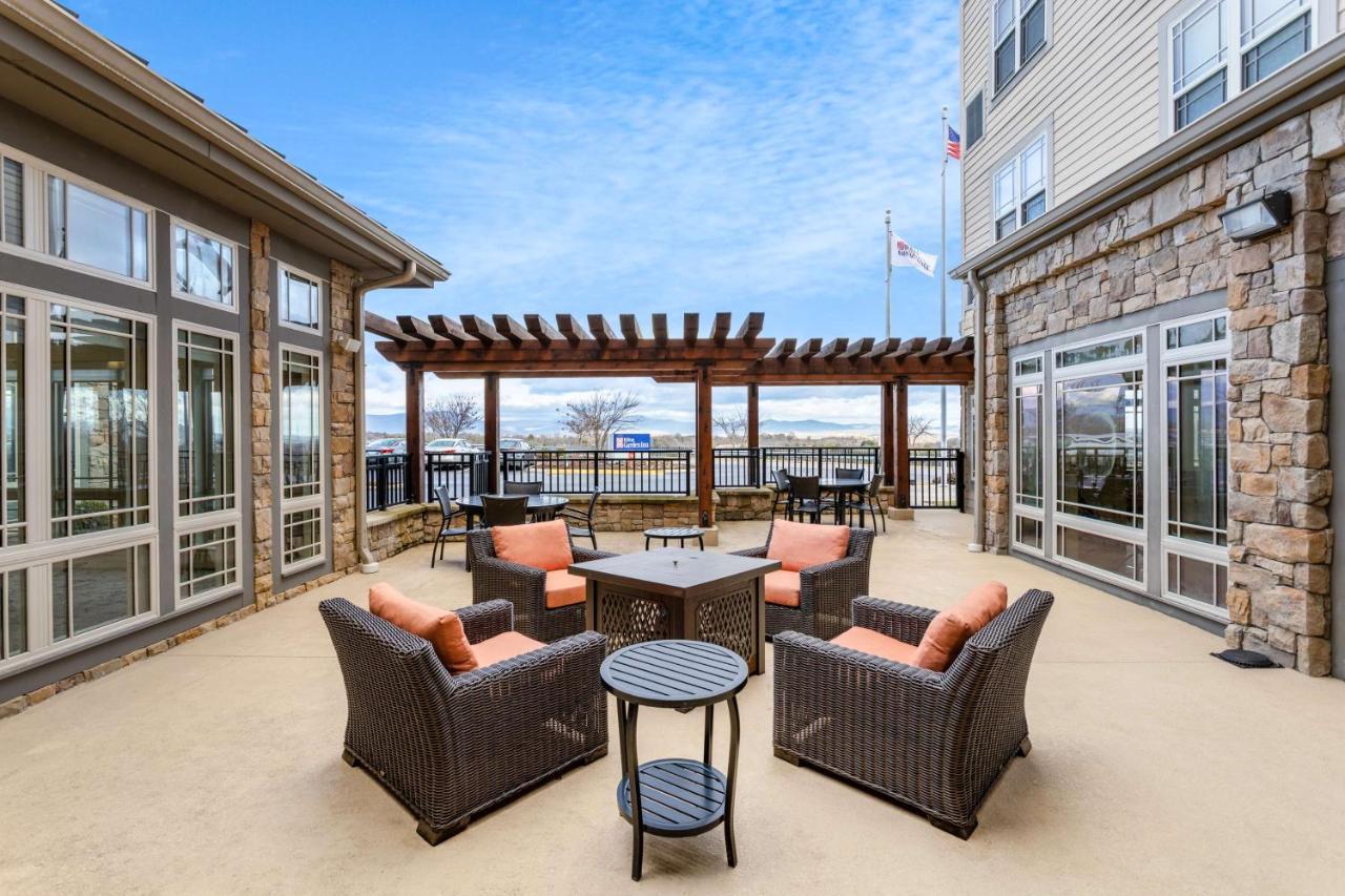 Hilton Garden Inn Roanoke Exterior photo