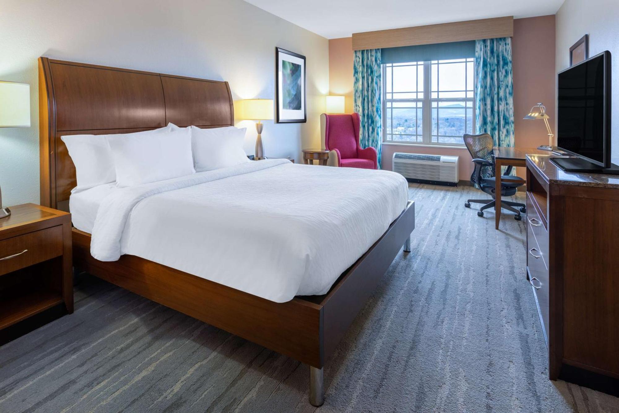 Hilton Garden Inn Roanoke Exterior photo