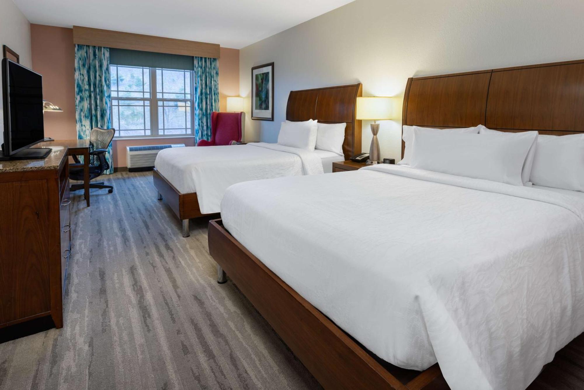 Hilton Garden Inn Roanoke Exterior photo